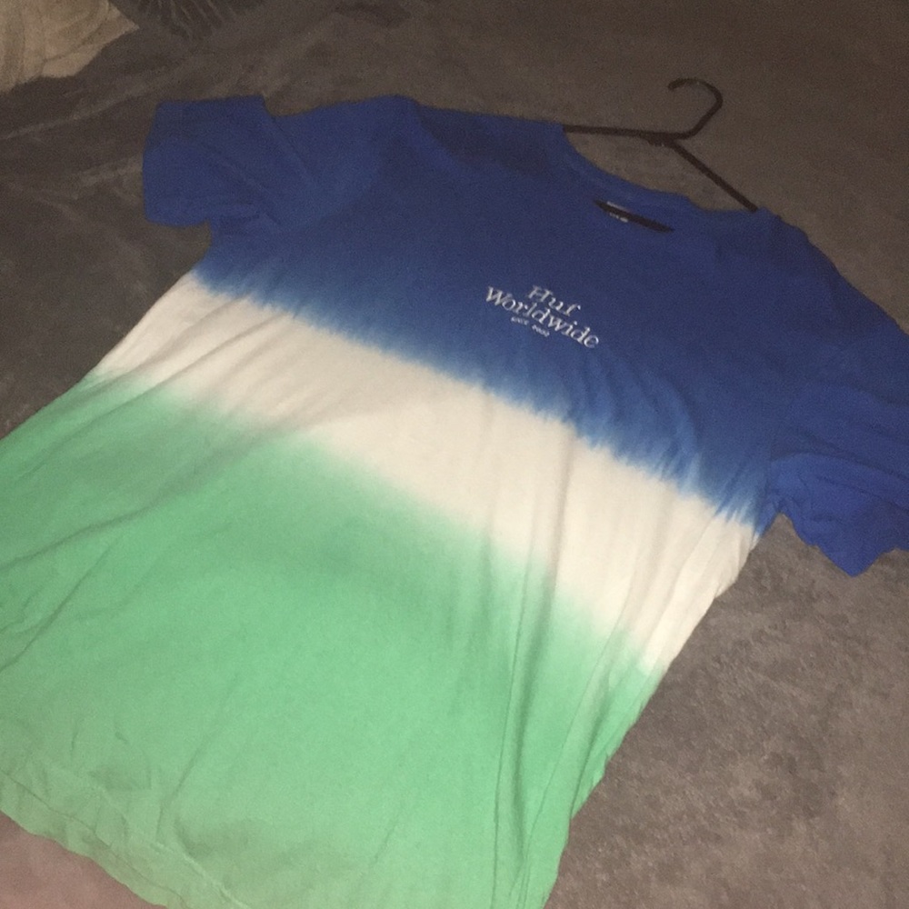 Huf world wide box cut shirt